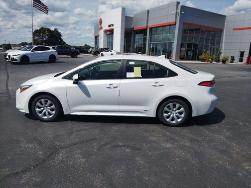 2025 Toyota Corolla Hybrid LE