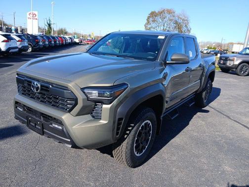 2025 Toyota Tacoma TRD Off-Road