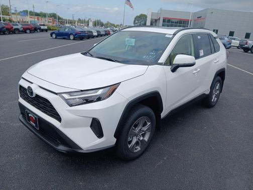 2025 Toyota RAV4 Hybrid XLE