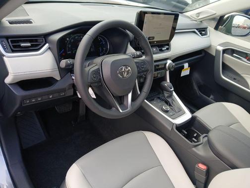 2025 Toyota RAV4 Hybrid XLE Premium