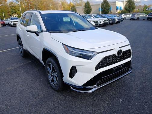 2025 Toyota RAV4 Hybrid SE