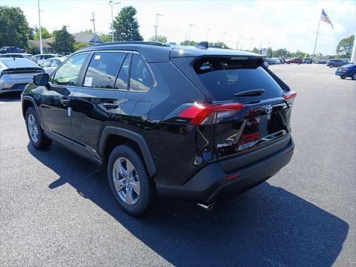 2025 Toyota RAV4 Hybrid XLE