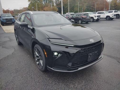 2025 Toyota Crown Signia Limited