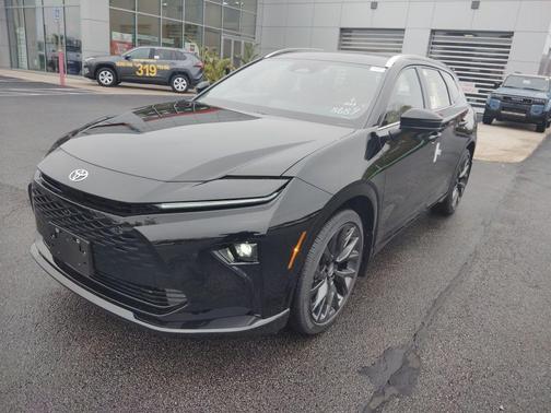 2025 Toyota Crown Signia Limited