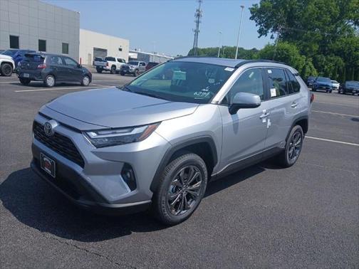 2025 Toyota RAV4 Hybrid XLE Premium