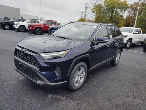 2025 Toyota RAV4 Hybrid XLE
