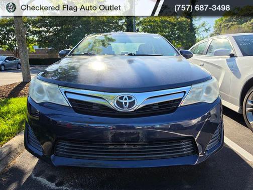 Parisian Night Pearl 2014 Toyota Camry LE