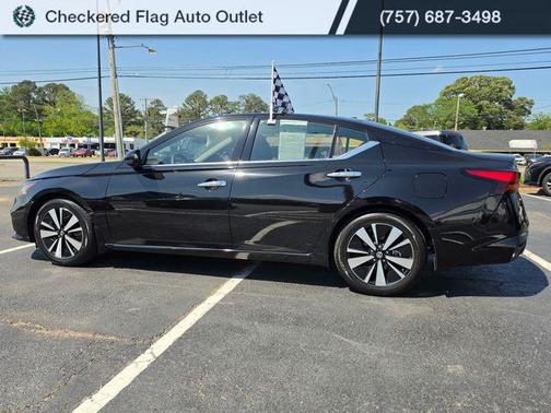 Super Black 2022 Nissan Altima 2.5 SL