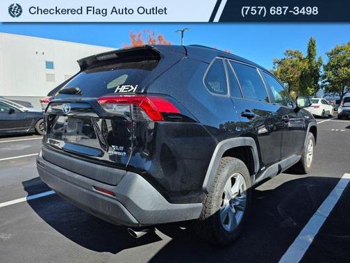 2020 Toyota RAV4 Hybrid XLE