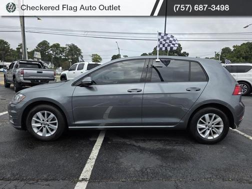 2018 Volkswagen Golf TSI S