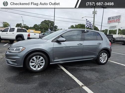 2018 Volkswagen Golf TSI S
