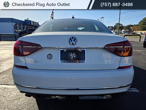 2017 Volkswagen Passat 1.8T R-Line w/Comfort