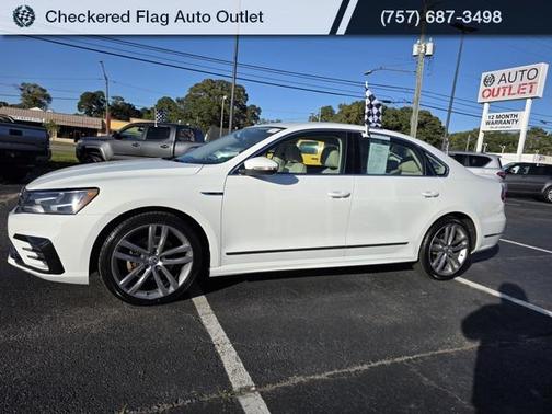 2017 Volkswagen Passat 1.8T R-Line w/Comfort