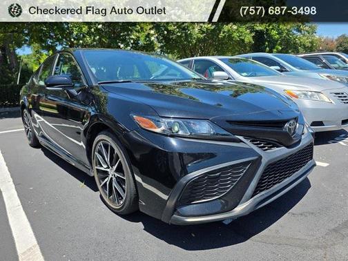 2022 Toyota Camry SE