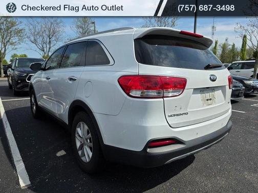 2017 Kia Sorento LX
