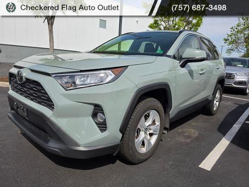 Lunar Rock 2019 Toyota RAV4 XLE