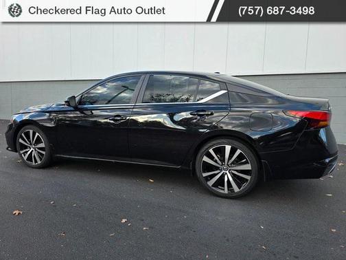 2022 Nissan Altima SR VC-Turbo FWD