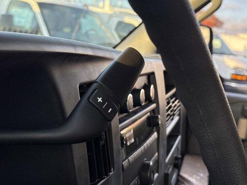 2025 Chevrolet Express 2500 RWD 2500 Regular Wheelbase WT