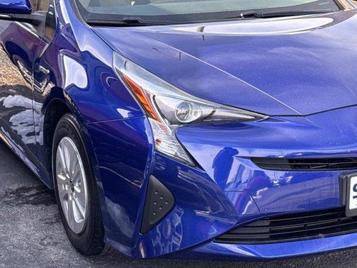 2016 Toyota Prius Two