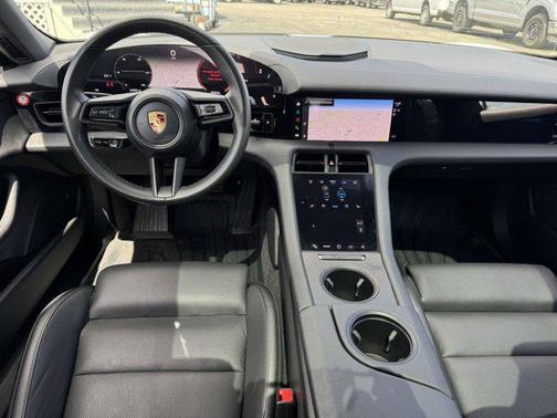 2022 Porsche Taycan Base