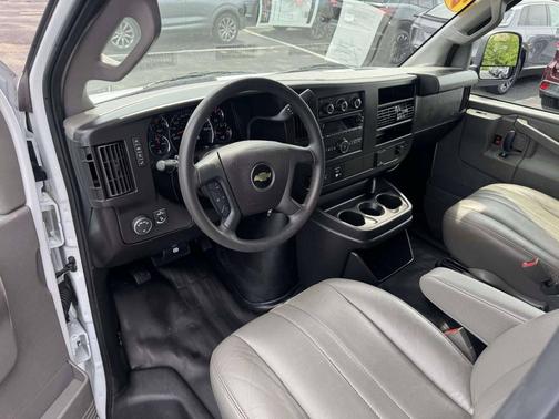 Summit White 2024 Chevrolet Express 2500 Work Van