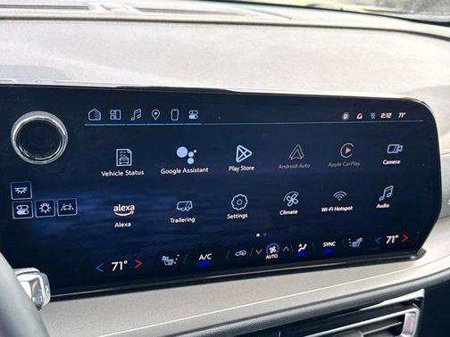 Mosaic Black Metallic 2025 Chevrolet Traverse LT