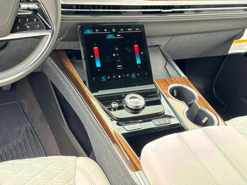 2026 Cadillac Escalade ESV Sport Platinum