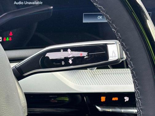 2025 Cadillac OPTIQ Luxury 2 AWD