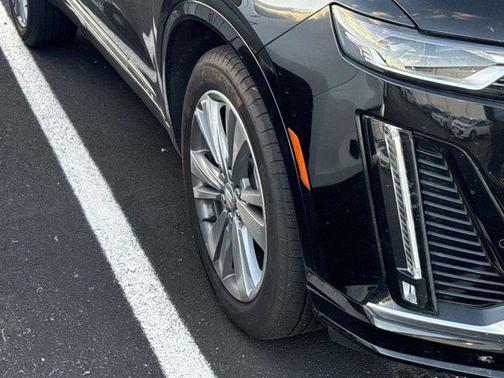 2025 Cadillac XT6 Premium Luxury AWD