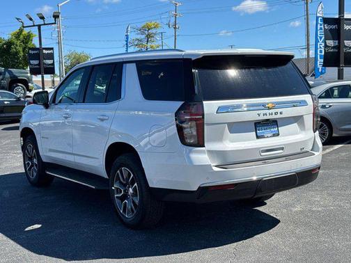 Iridescent Pearl Tricoat 2022 Chevrolet Tahoe LT