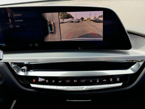 2024 Cadillac LYRIQ Luxury w/1SE
