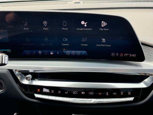 2024 Cadillac LYRIQ Luxury w/1SE