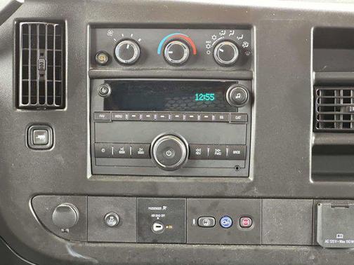 2022 Chevrolet Express 2500 RWD 2500 Regular Wheelbase WT