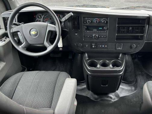 2022 Chevrolet Express 2500 RWD 2500 Regular Wheelbase WT