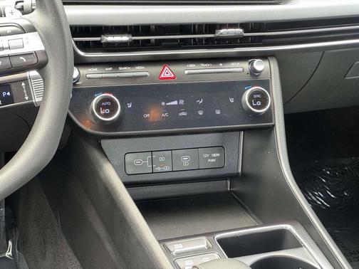 Aero Silver 2025 Hyundai SONATA SEL