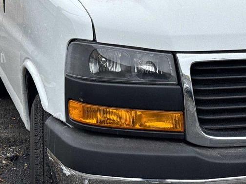 2024 GMC Savana 2500 Work Van