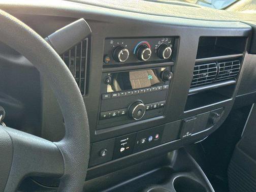 2024 GMC Savana 2500 Work Van