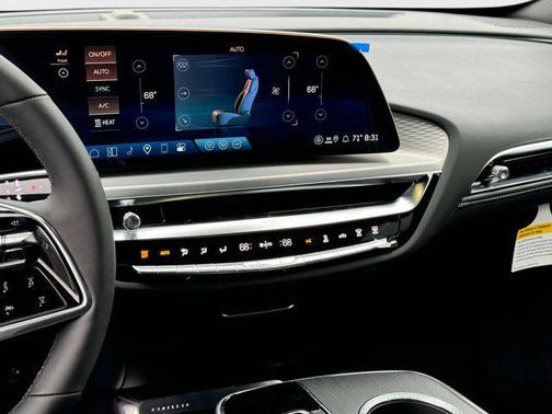 2025 Cadillac LYRIQ Luxury w/1SC