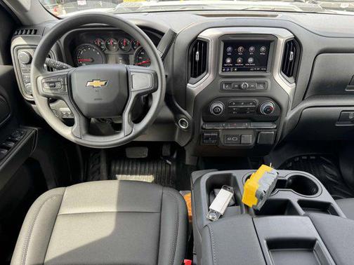 2025 Chevrolet Silverado 3500 WT