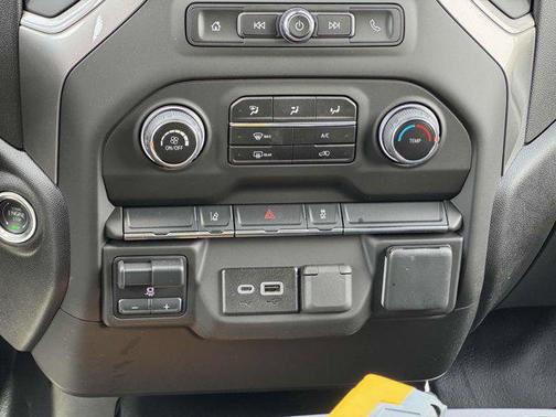 2025 Chevrolet Silverado 3500 WT