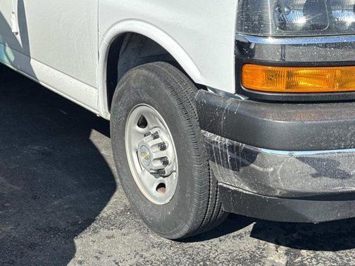 2024 Chevrolet Express 2500 RWD 2500 Regular Wheelbase WT