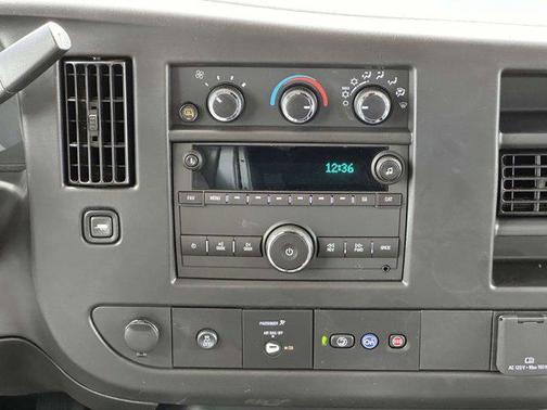 2025 Chevrolet Express 2500 RWD 2500 Regular Wheelbase WT