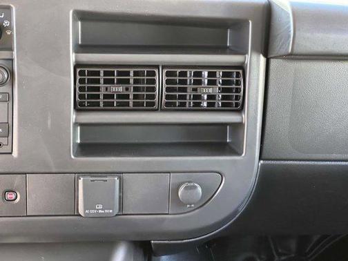 2025 Chevrolet Express 2500 RWD 2500 Regular Wheelbase WT
