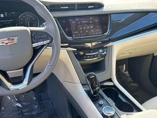 2025 Cadillac XT6 Premium Luxury AWD