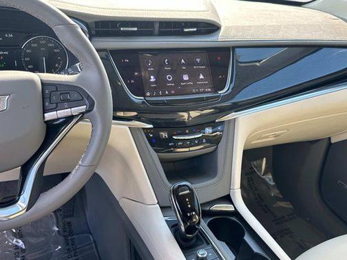 2025 Cadillac XT6 Premium Luxury AWD