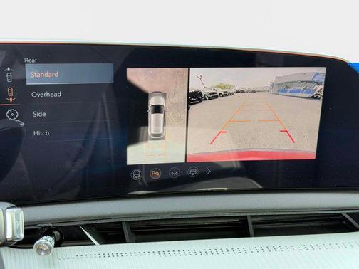 2025 Cadillac OPTIQ AWD 4dr Luxury w/1SC