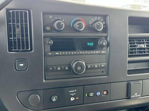 2025 Chevrolet Express 2500 RWD 2500 Regular Wheelbase WT