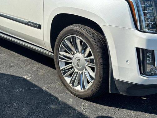 2017 Cadillac Escalade ESV Platinum
