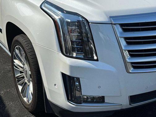 2017 Cadillac Escalade ESV Platinum