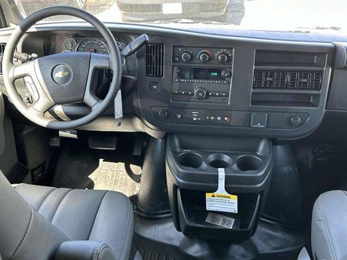 2025 Chevrolet Express 2500 RWD 2500 Regular Wheelbase WT